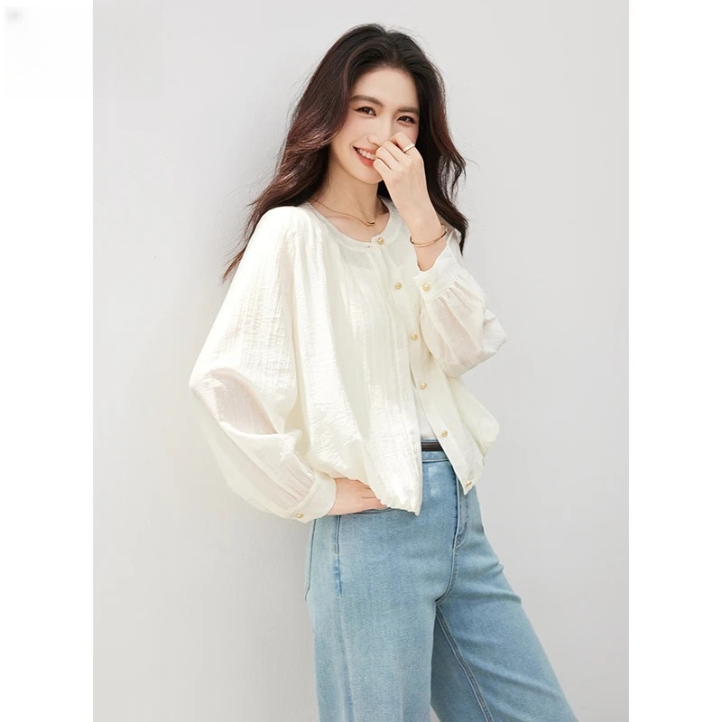 Lithe thin coat light shirt for women