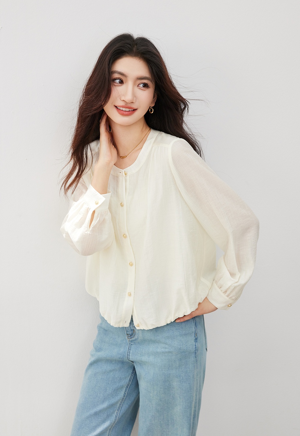 Lithe thin coat light shirt for women