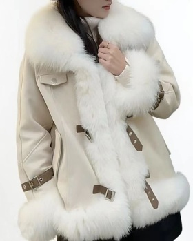 Light jacket winter fur coat for women