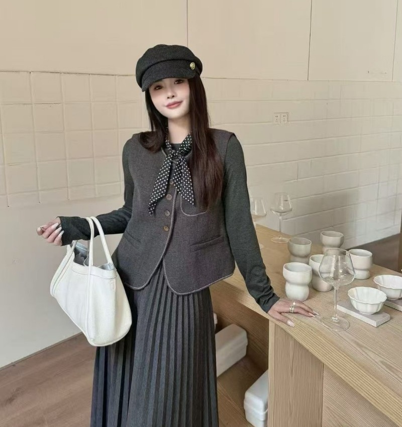 Scarf fashion dress bottoming waistcoat 2pcs set