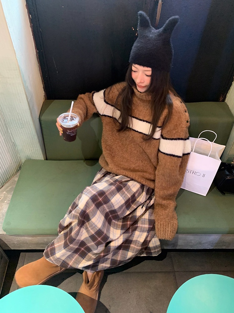 Autumn and winter loose lapel sweater for women