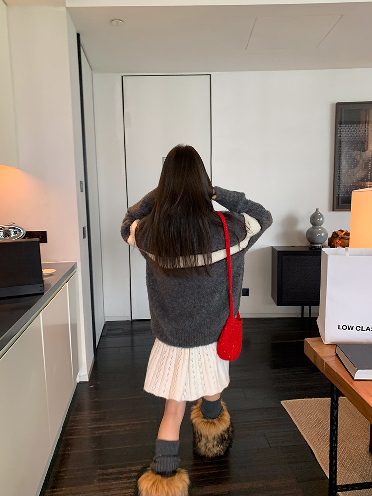 Autumn and winter loose lapel sweater for women