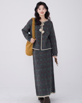 Spring knitted frenum skirt 2pcs set for women