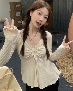 Enticement V-neck bottoming shirt autumn tops