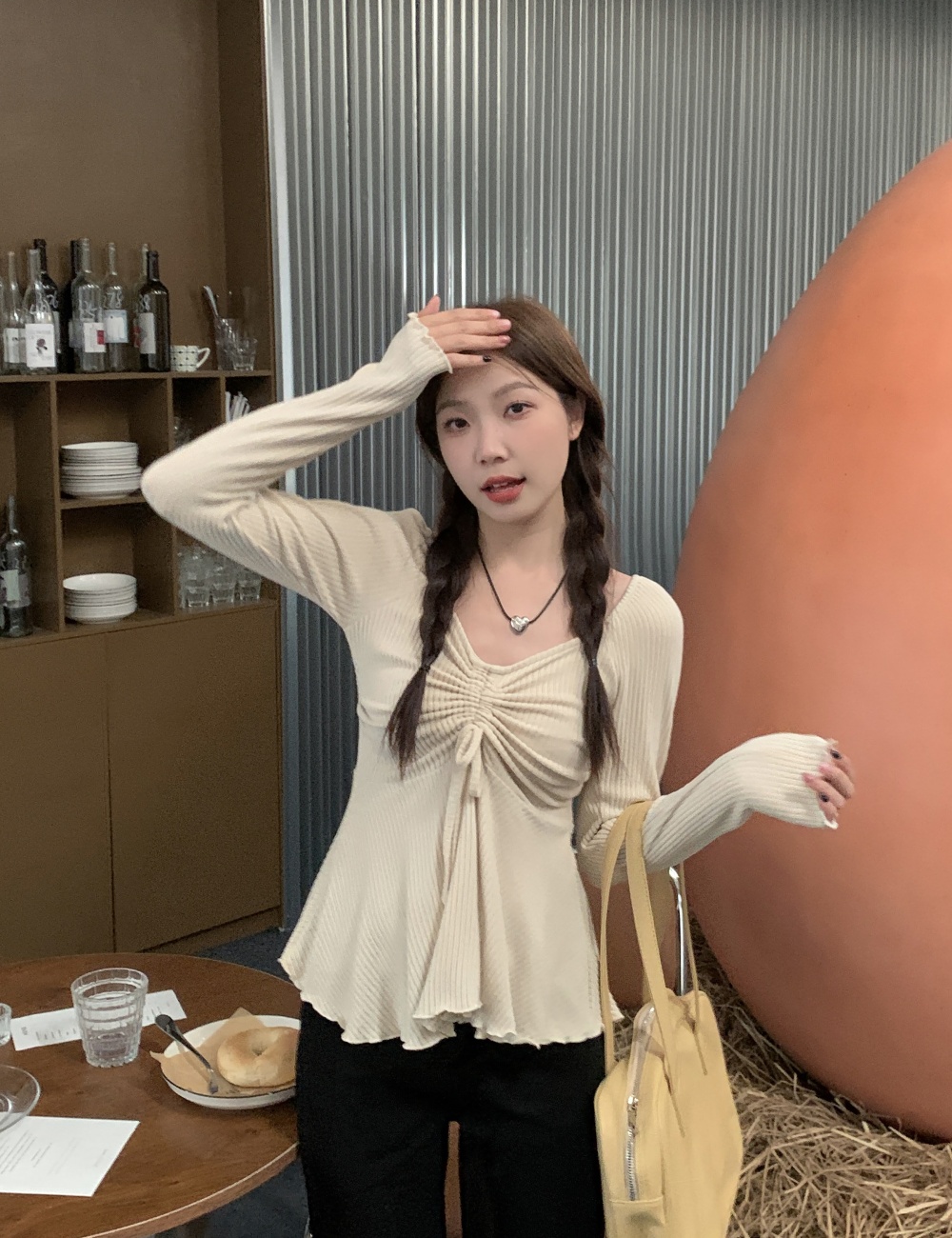 Enticement V-neck bottoming shirt autumn tops