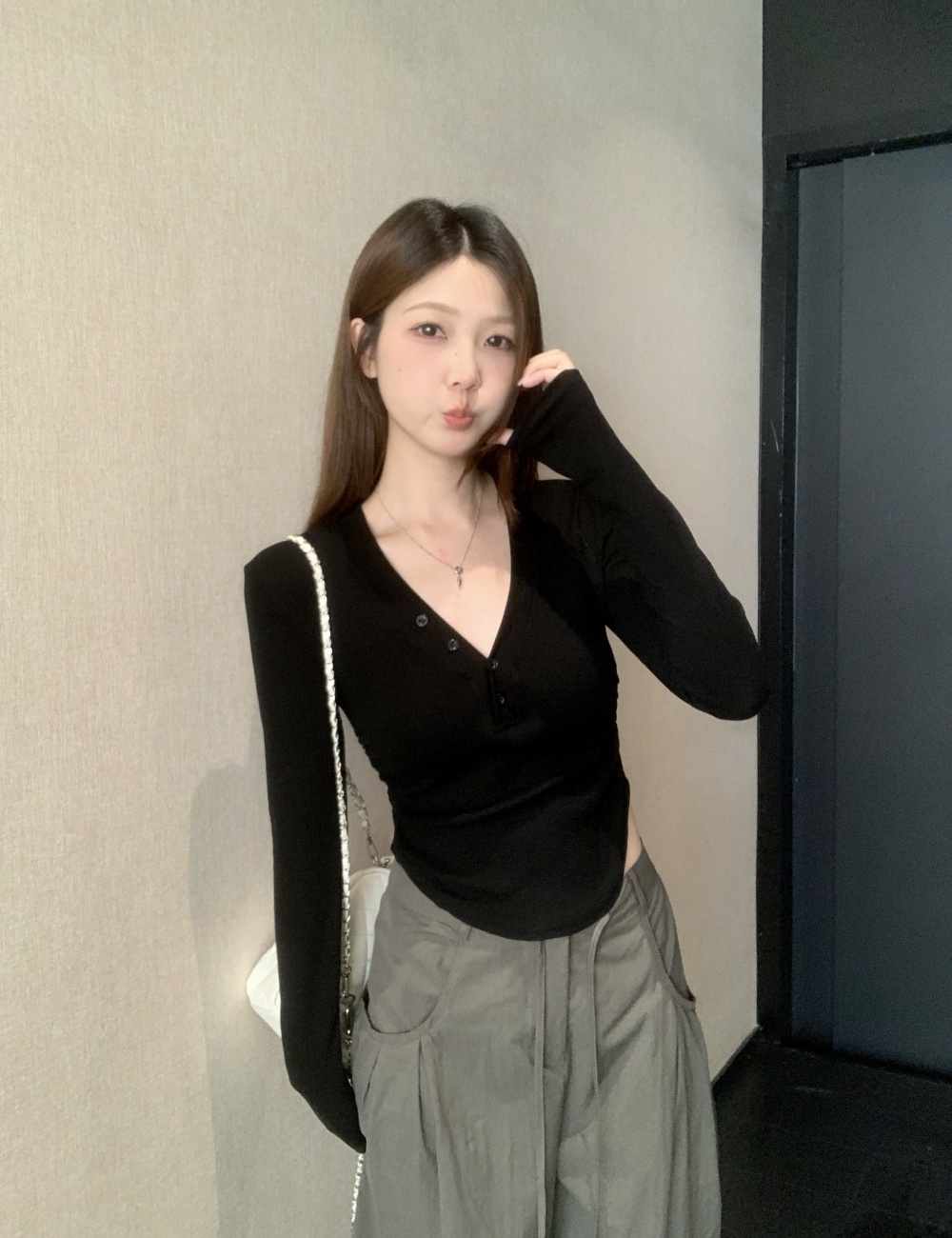 Autumn and winter buckle slim bottoming shirt arc large yard tops