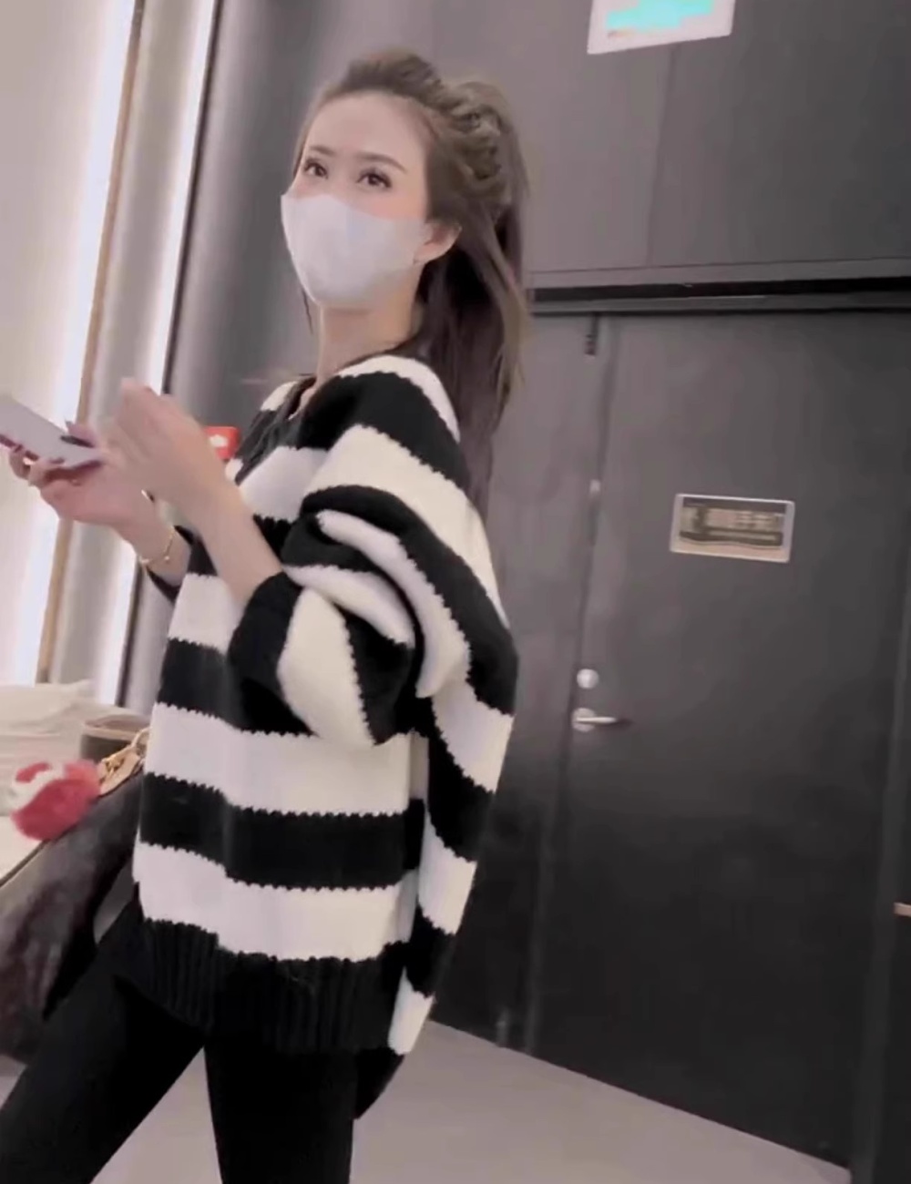 Fashion black-white autumn loose sweater for women