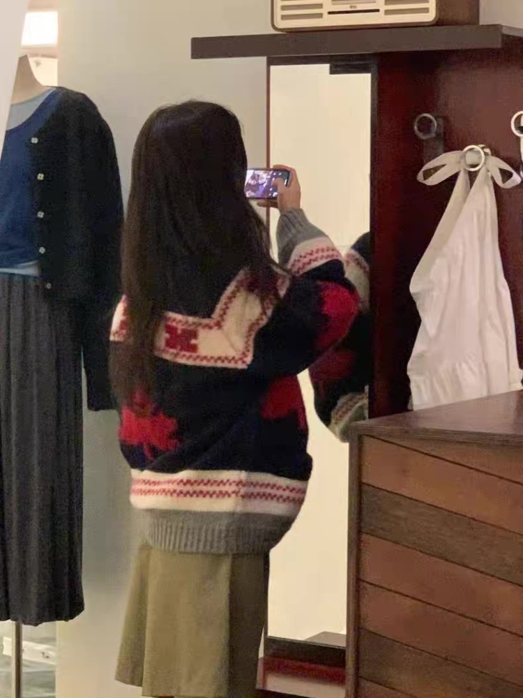 Korean style pattern autumn knitted lapel cardigan
