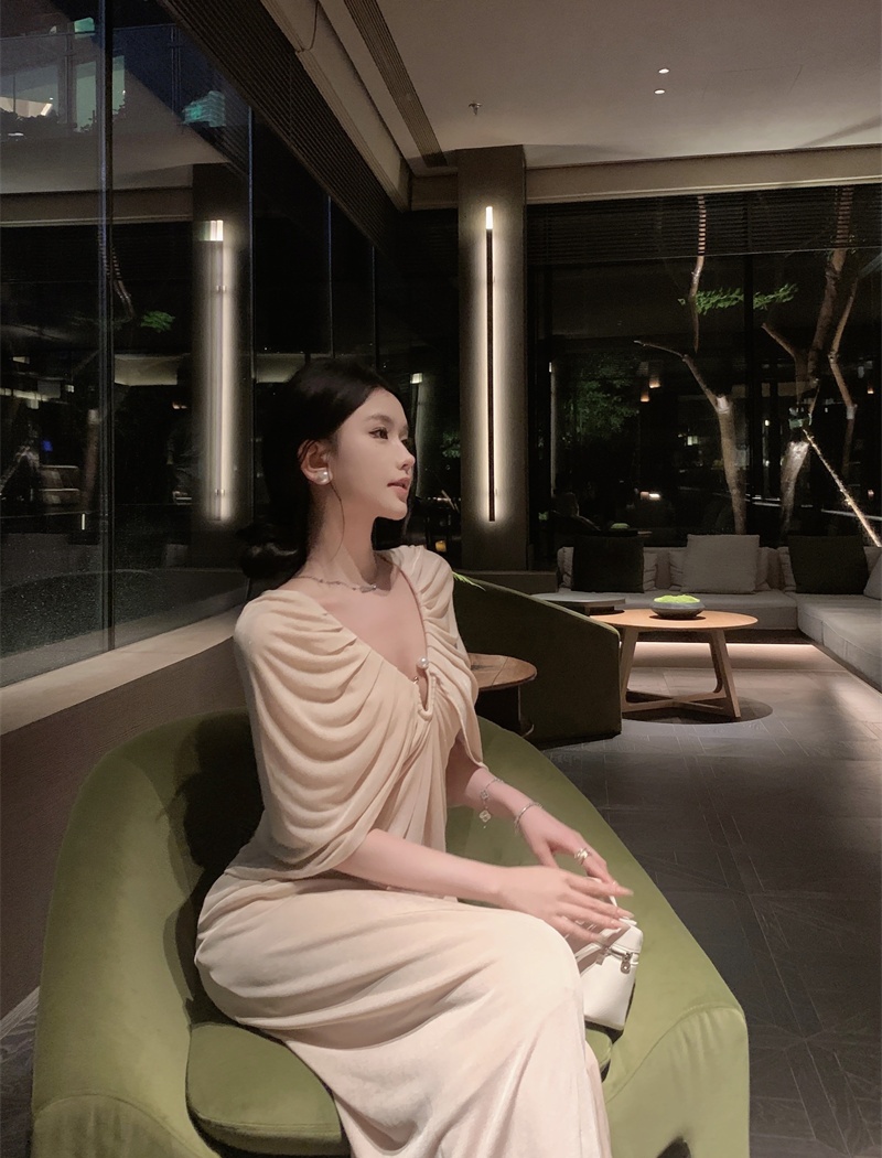 Classical romantic slim dress pearl buckle fold cloak