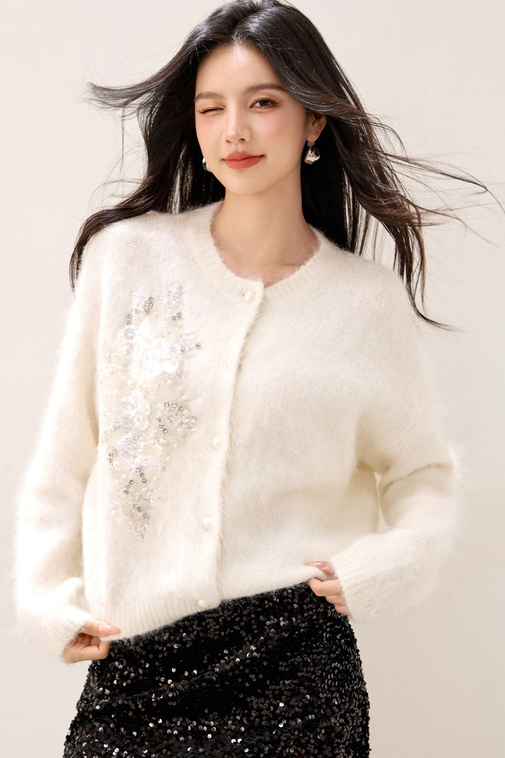 Knitted slim tender sweater pearl buckle all-match cardigan