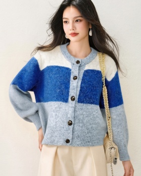 Lazy mixed colors short coat stripe knitted sweater for women