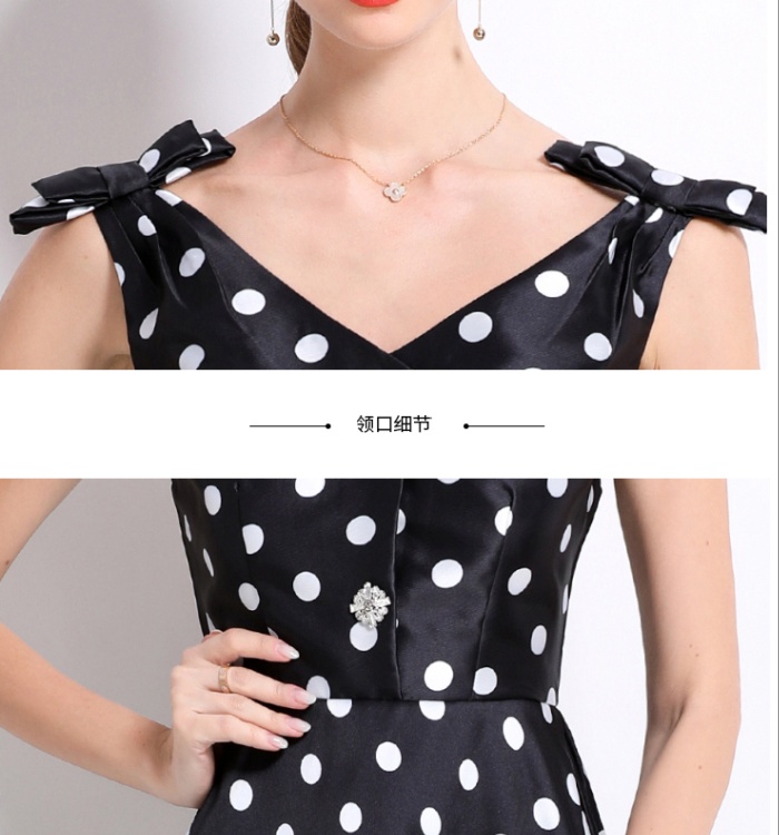 Hepburn style chest pad V-neck bow rhinestone dress