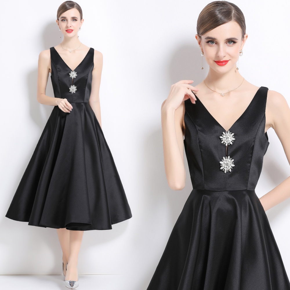 V-neck rhinestone court style pinched waist slim dress