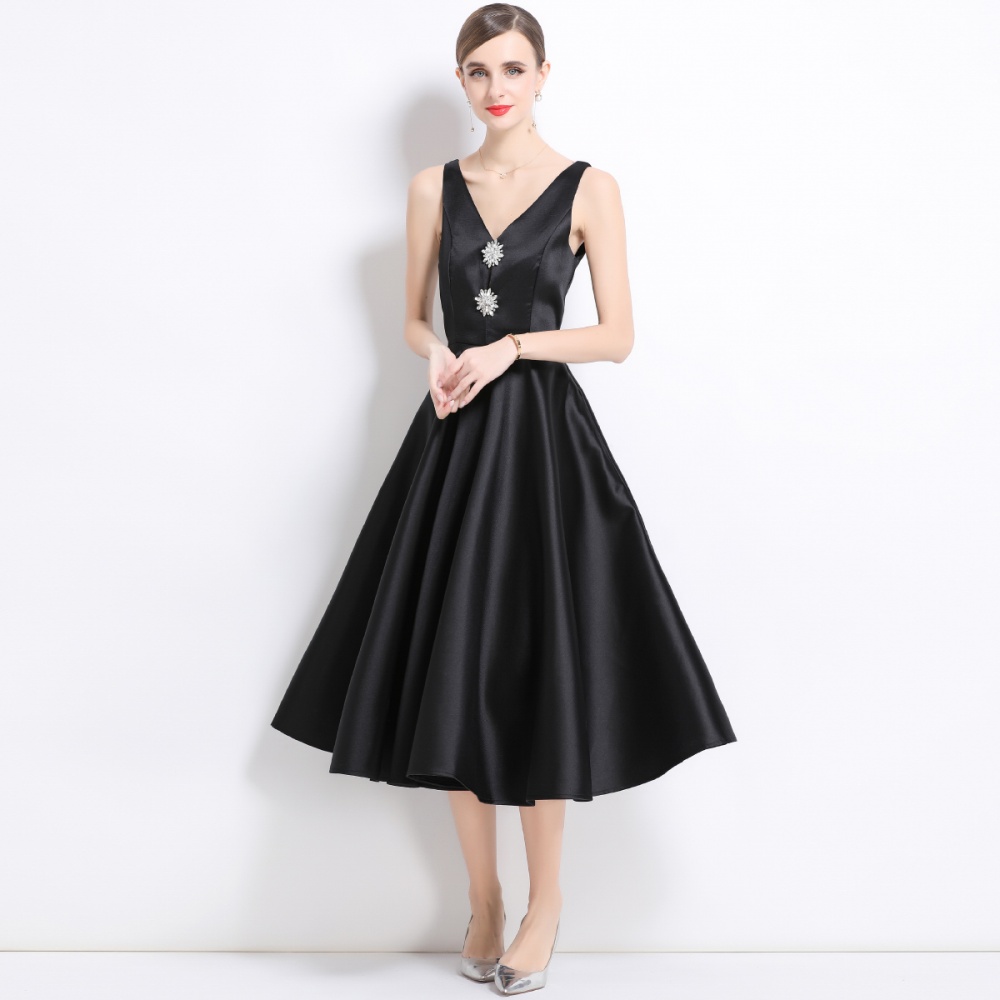V-neck rhinestone court style pinched waist slim dress