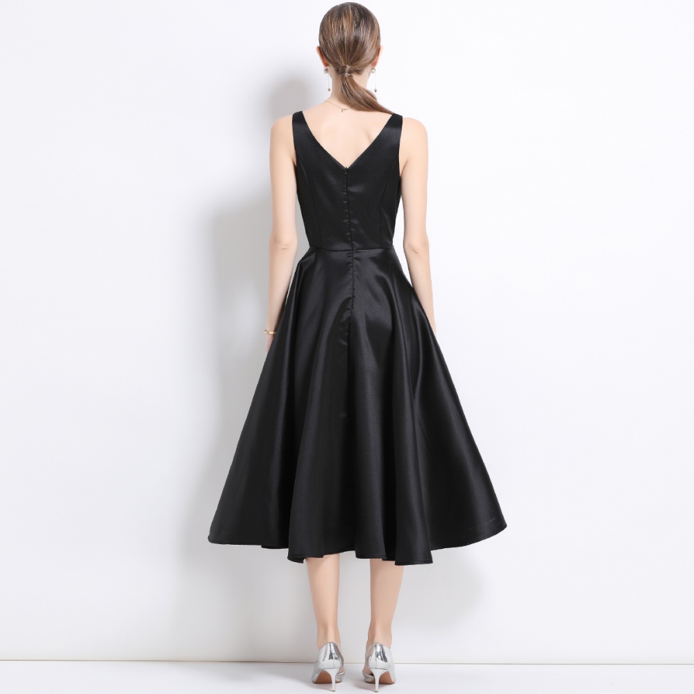 V-neck rhinestone court style pinched waist slim dress