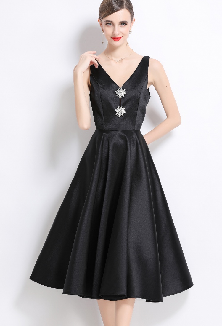 V-neck rhinestone court style pinched waist slim dress