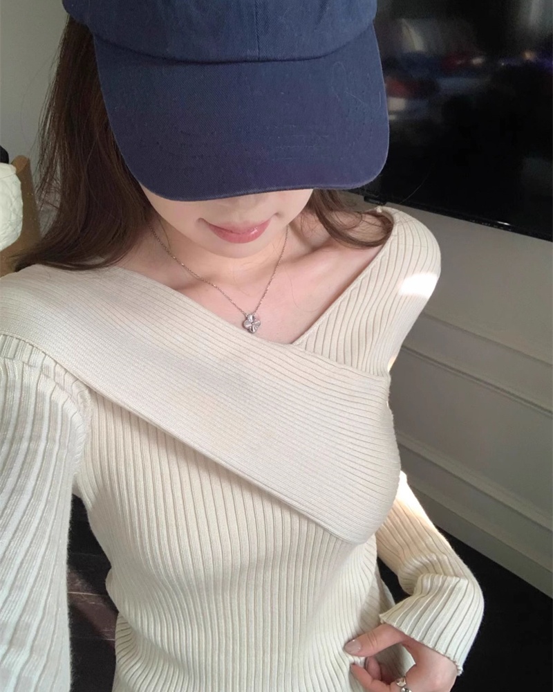 V-neck knitted tops cross clavicle bottoming shirt for women
