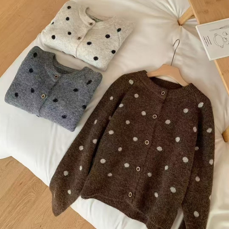 Round neck slim coat mixed colors loose sweater for women