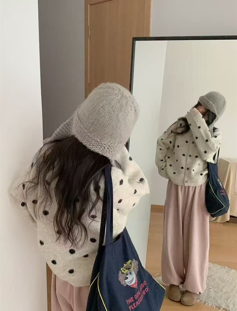 Round neck slim coat mixed colors loose sweater for women