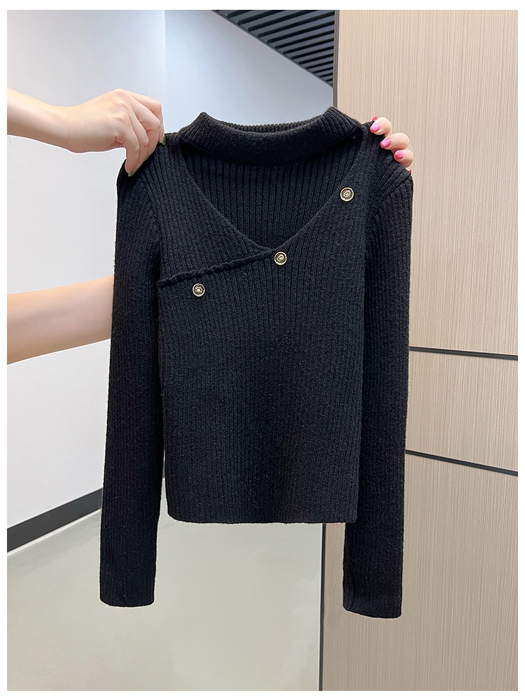 Knitted bottoming hollow halter sweater