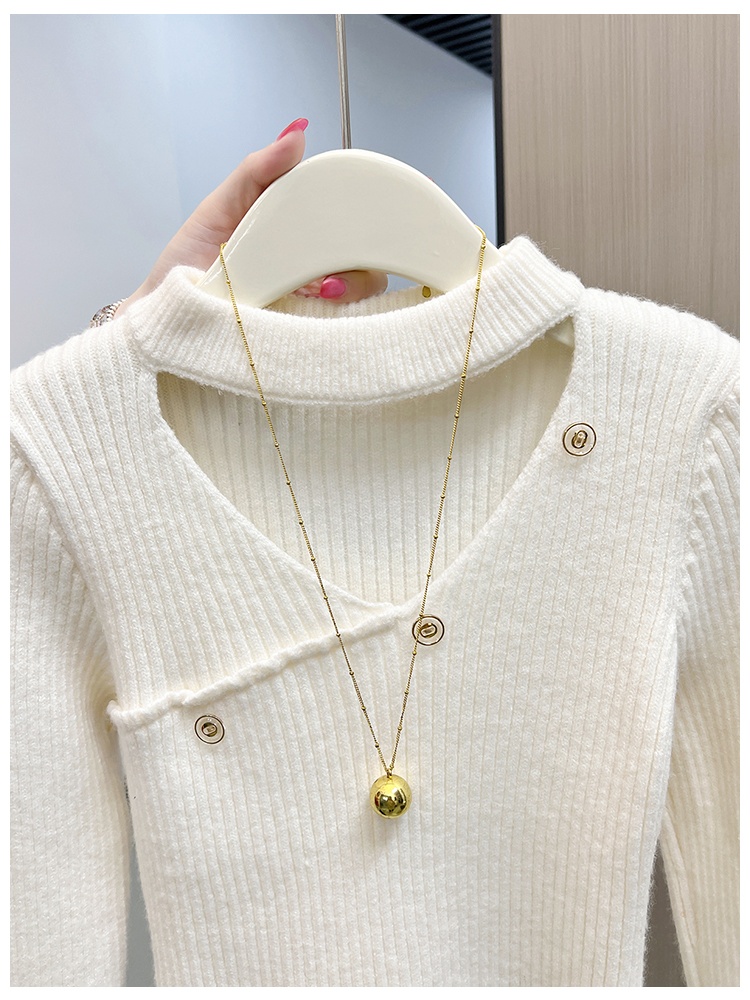 Knitted bottoming hollow halter sweater