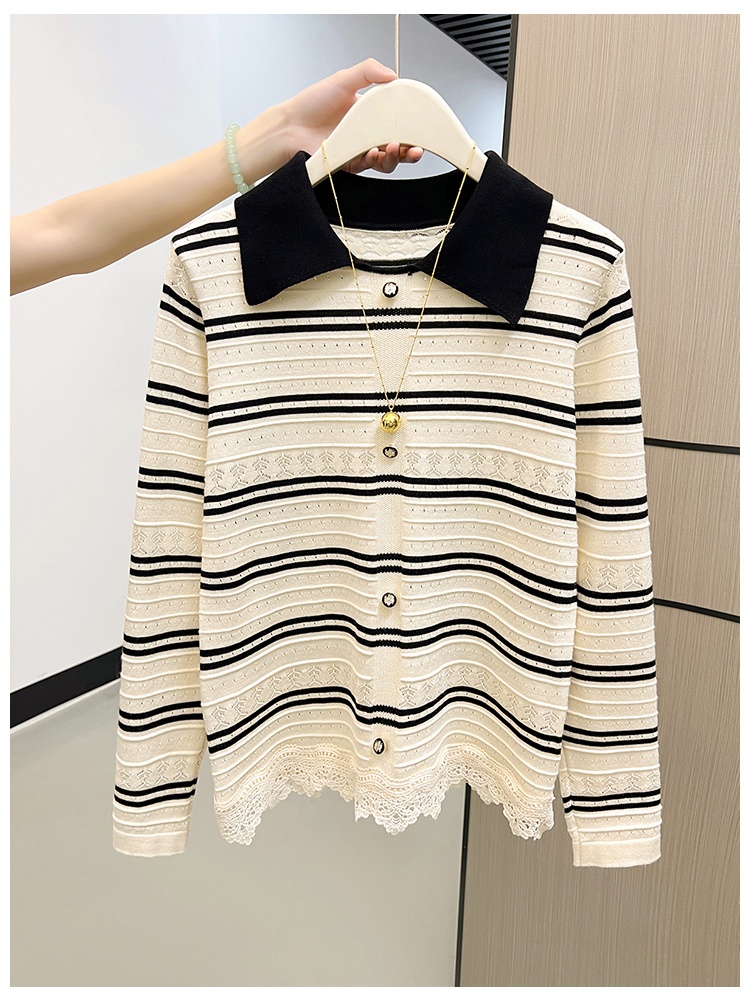 Autumn and winter stripe lace sweater