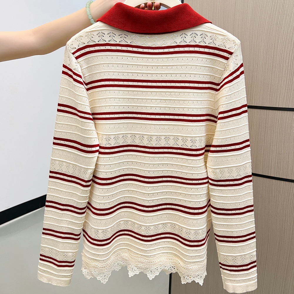 Autumn and winter stripe lace sweater