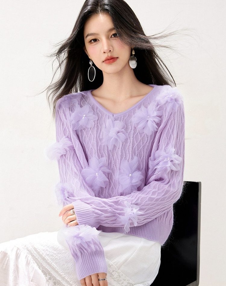 V-neck autumn and winter quilted tops flowers long sleeve sweater