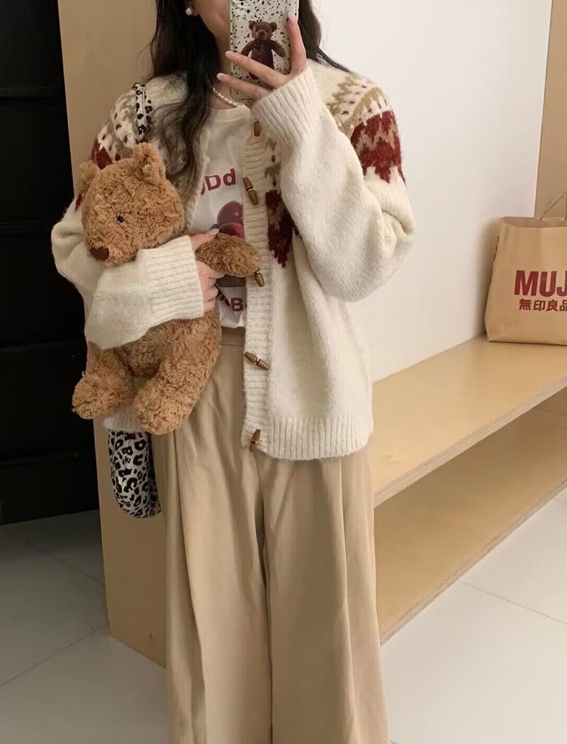 Knitted retro Korean style cardigan slim red sweater for women