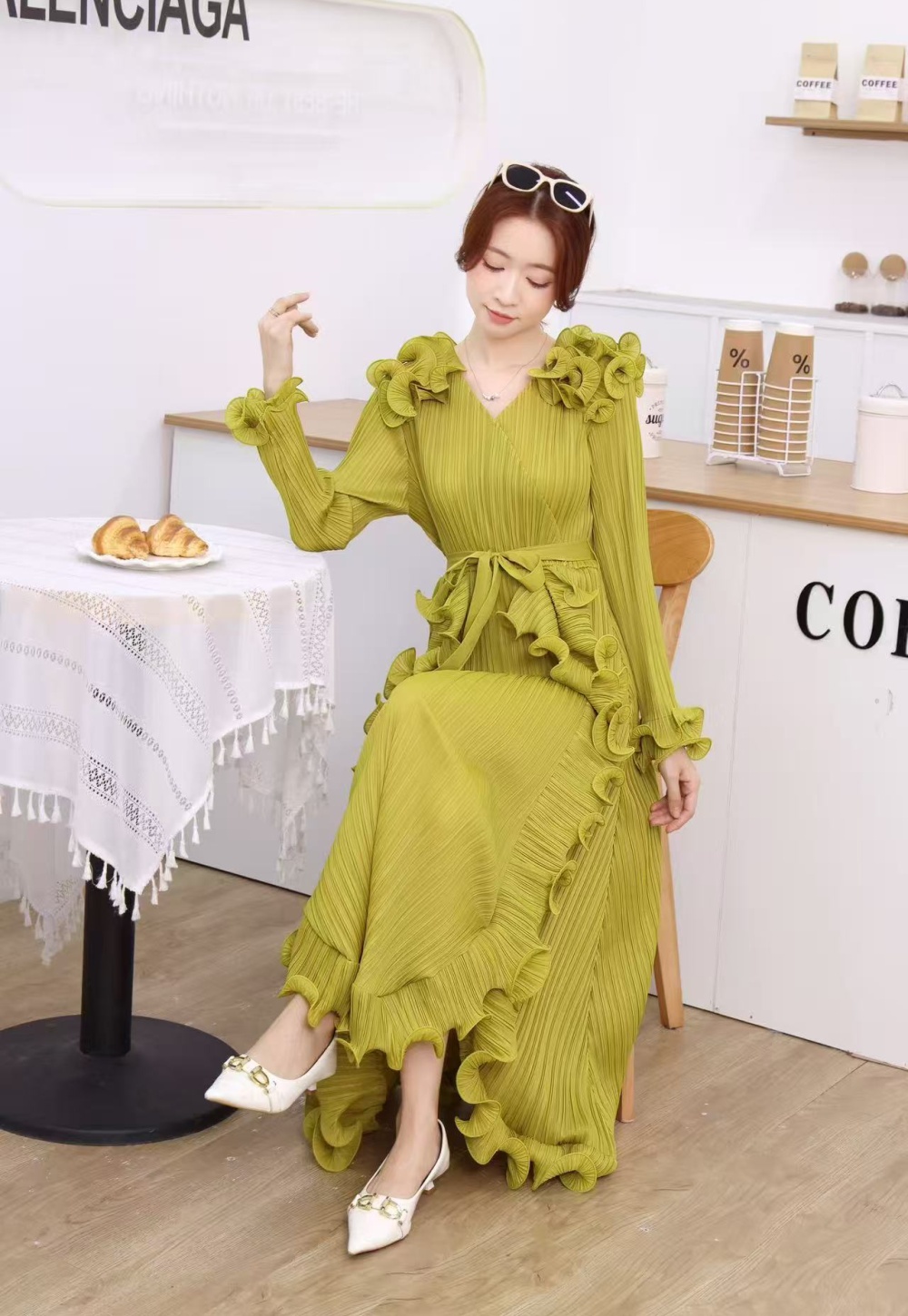 Splice crimp dress fold stereoscopic long dress for women