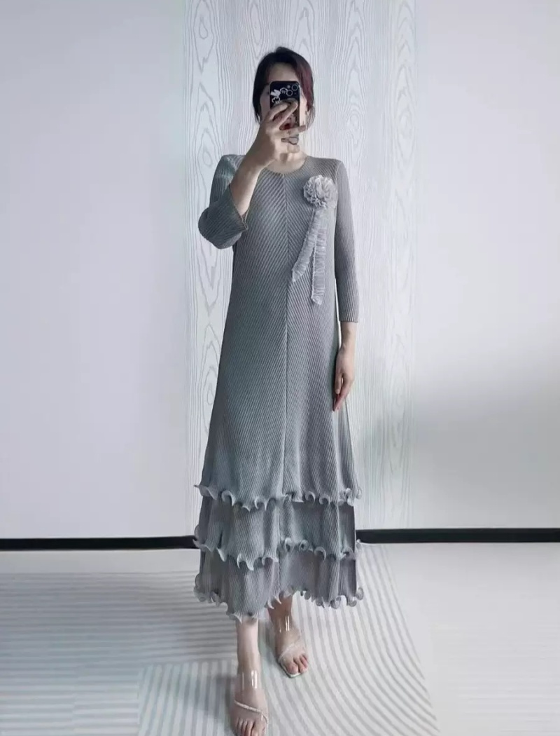 Fold court style dress lotus leaf edges long dress