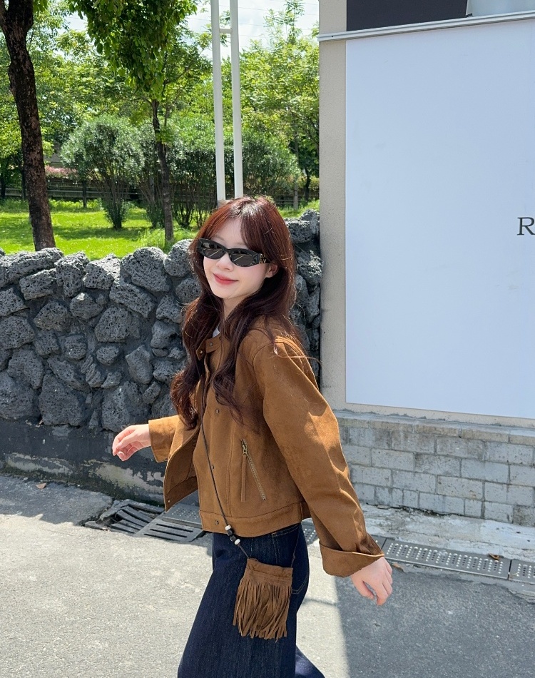 Autumn and winter retro tops for women