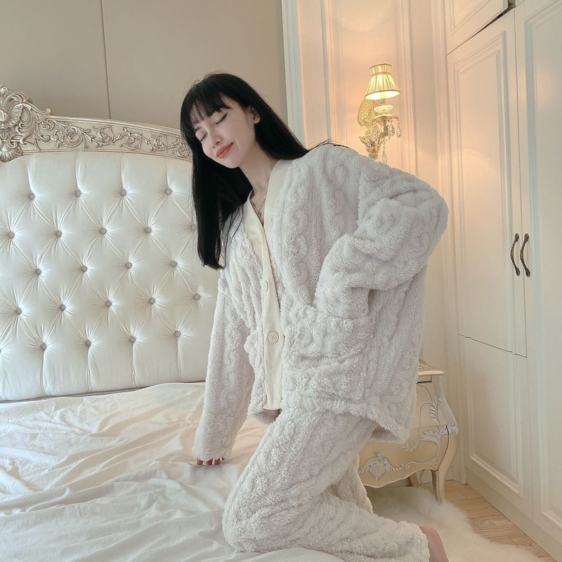 Wears outside pajamas thick cardigan a set for women