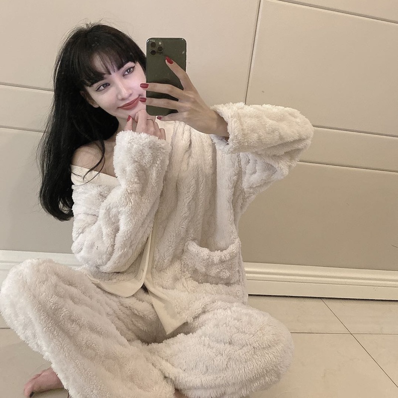 Wears outside pajamas thick cardigan a set for women