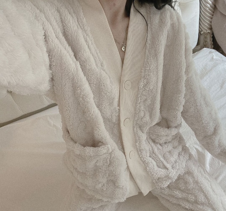 Wears outside pajamas thick cardigan a set for women
