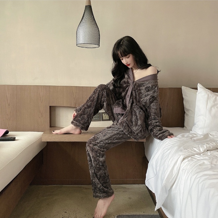 Wears outside pajamas thick cardigan a set for women