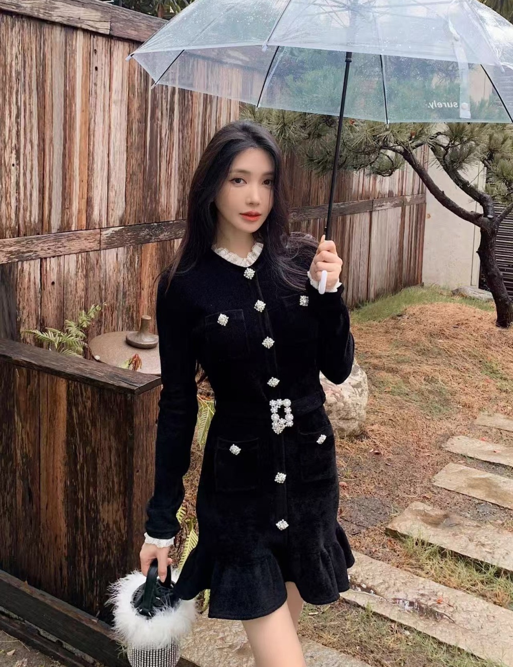 Black chanelstyle autumn and winter Hepburn style dress