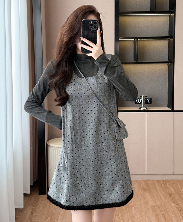 Woolen sleeveless dress dress a set for women