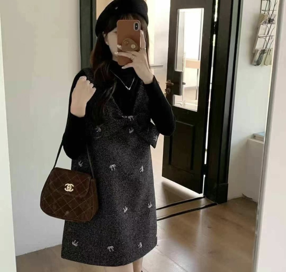 Bow V-neck dress embroidery autumn sweater a set
