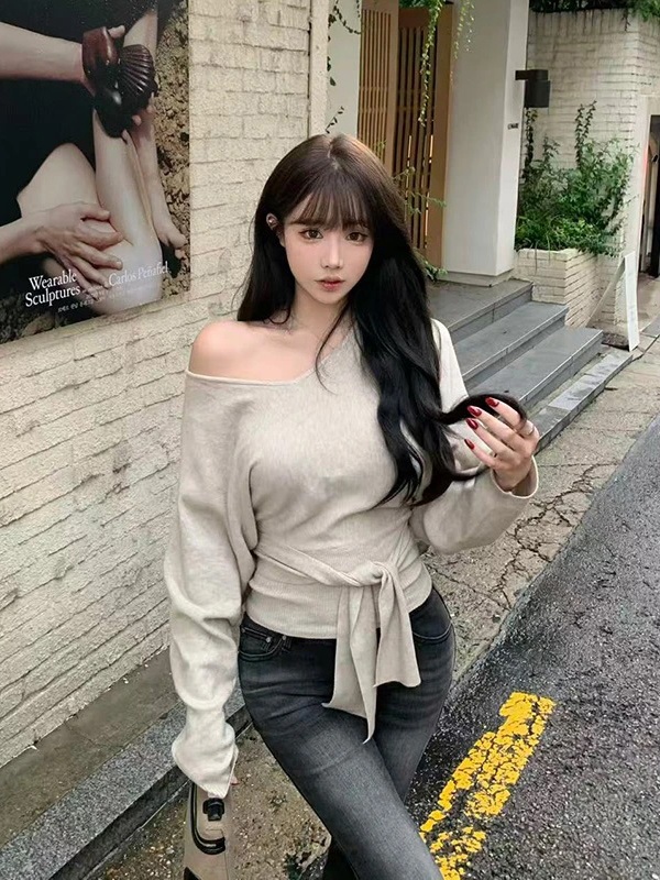 Knitted bandage multiple wear method pinched waist tops