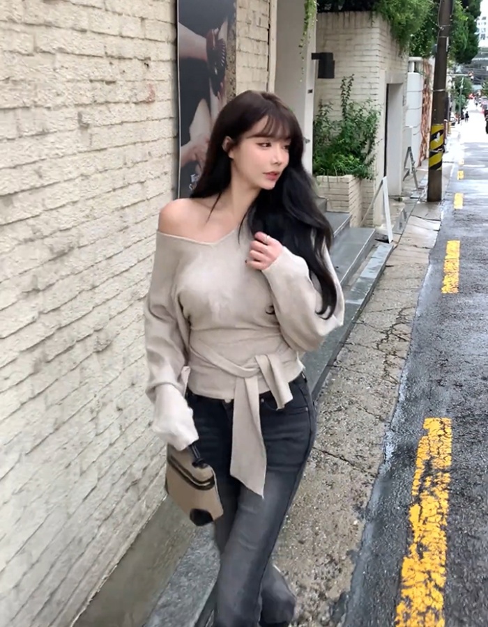 Knitted bandage multiple wear method pinched waist tops