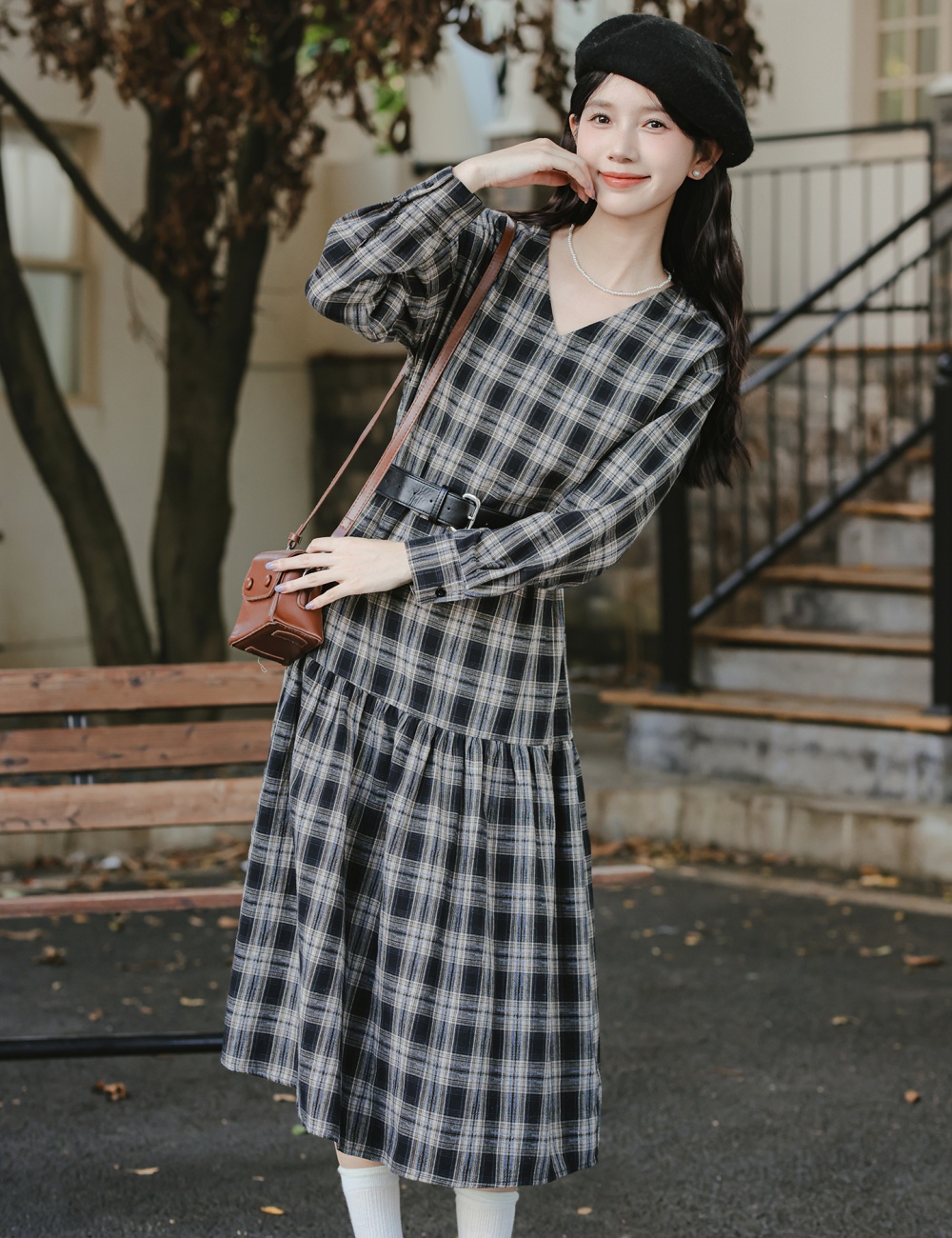 V-neck vacation long dress autumn chouzhe dress for women
