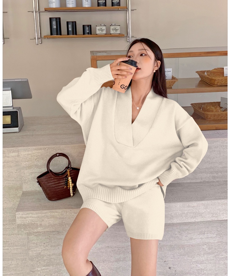 Loose V-neck shorts orange sweater 2pcs set for women