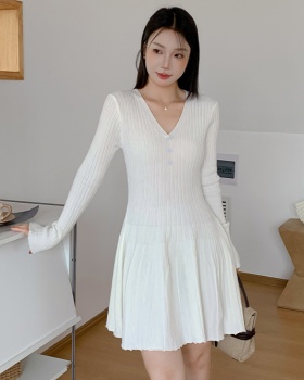 Tender long sleeve T-back autumn and winter V-neck dress