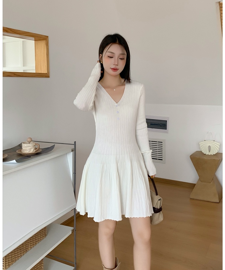 Tender long sleeve T-back autumn and winter V-neck dress