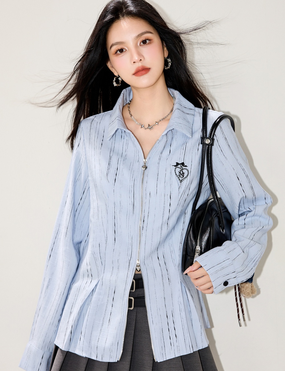 Loose light-blue cardigan street shirt for women