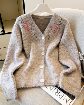 V-neck embroidery knitted sweater thick flowers coat