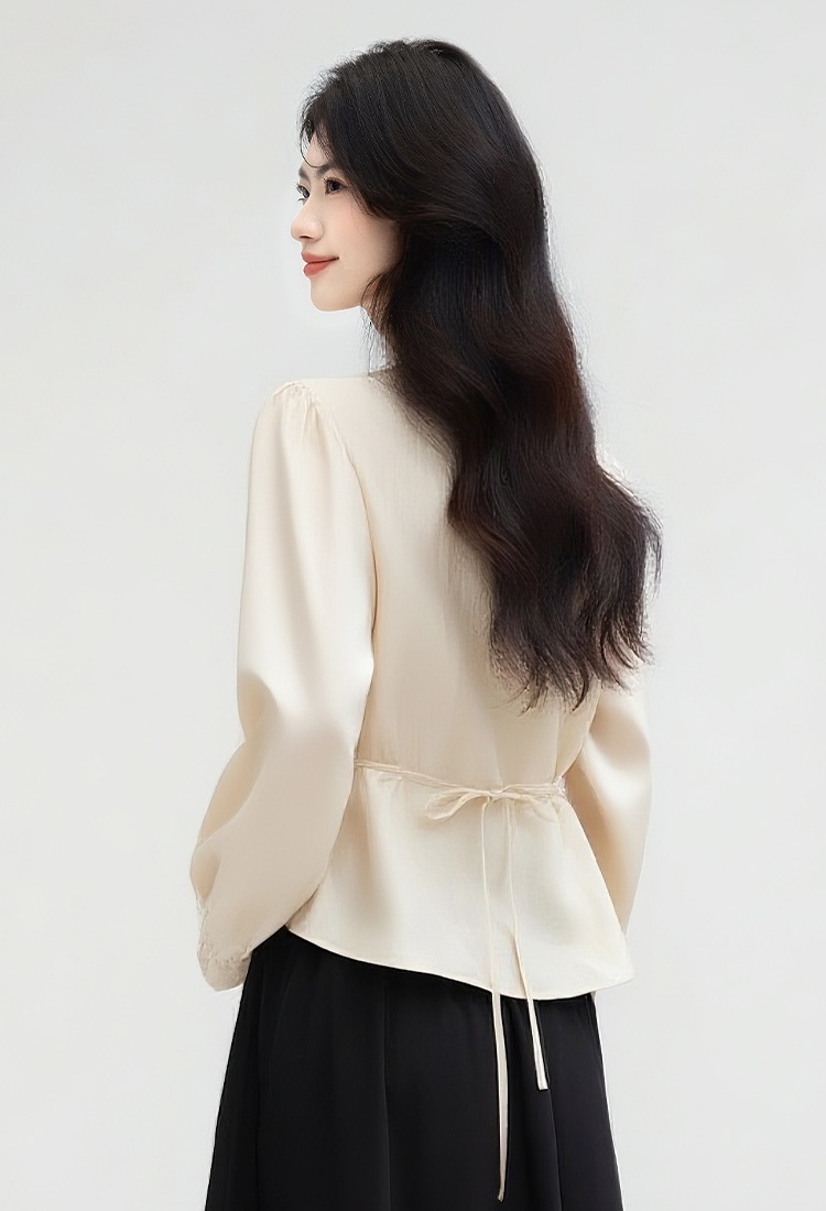 Chanelstyle splice V-neck shirt straight metal tops