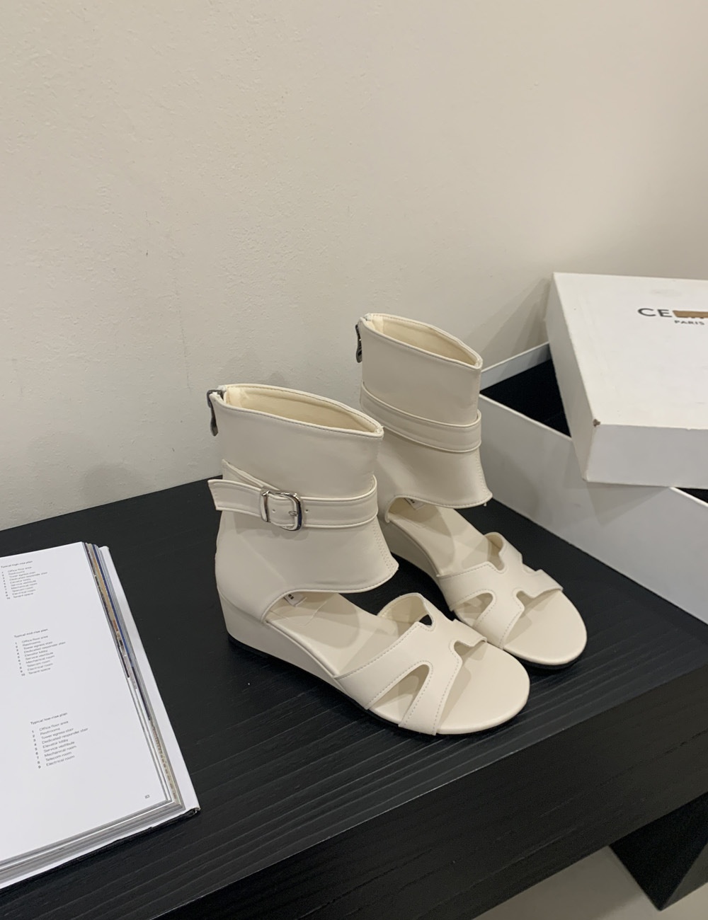 Niche rome sandals all-match belt buckle summer boots for women