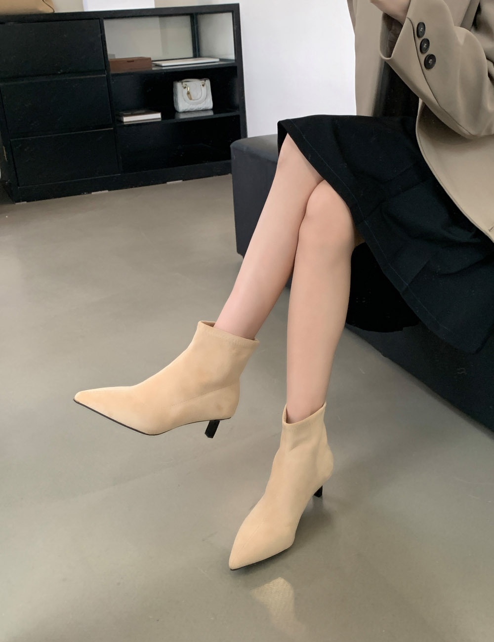 Middle-heel France style ankle boots pointed short boots